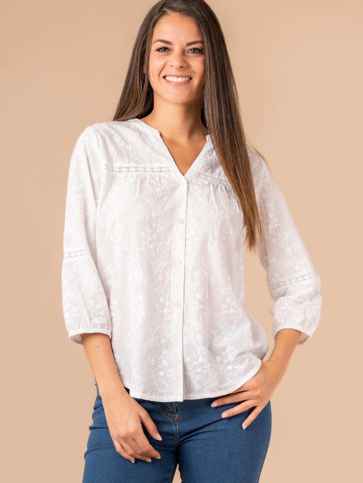 Blouse broderies fleuries